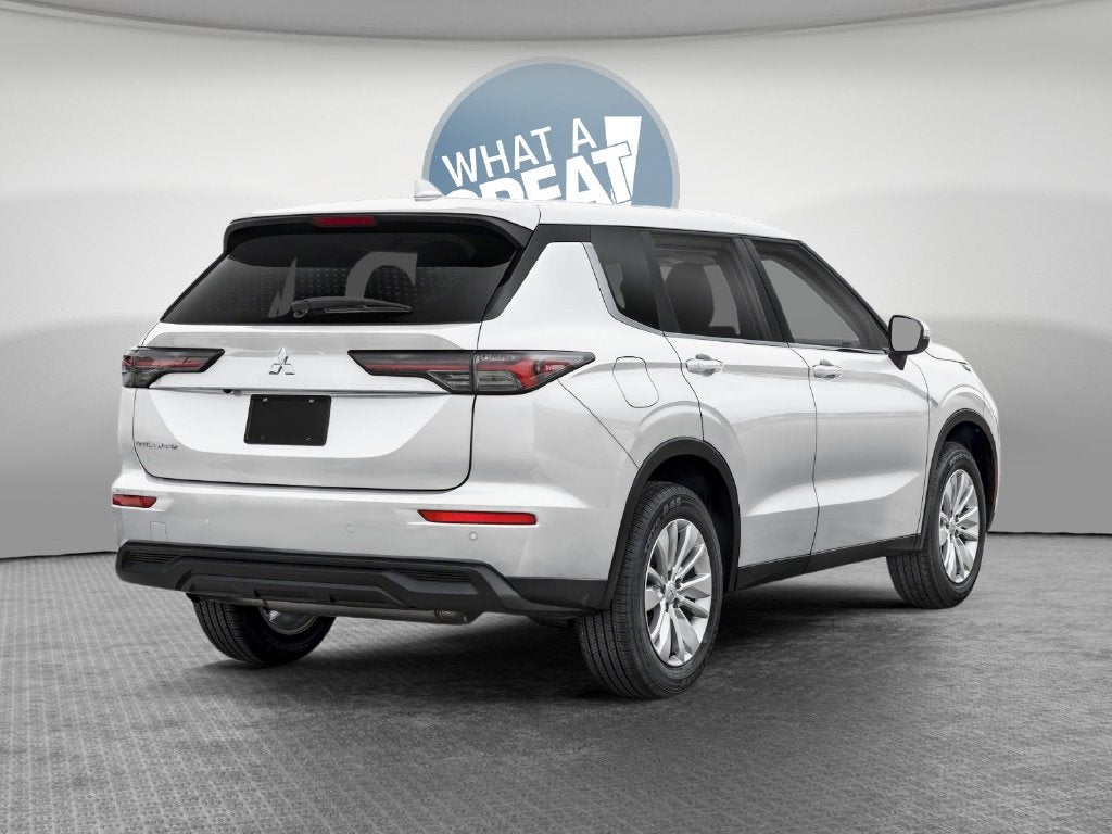 2026 Mitsubishi Outlander ES