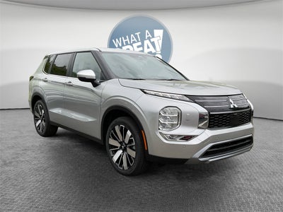 2025 Mitsubishi Outlander SE