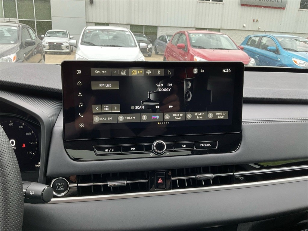 2025 Mitsubishi Outlander SE