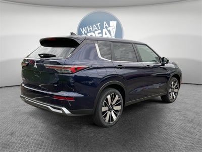 2025 Mitsubishi Outlander SE