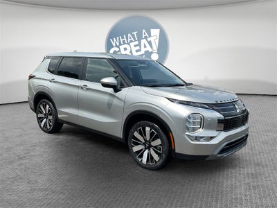 2025 Mitsubishi Outlander SE