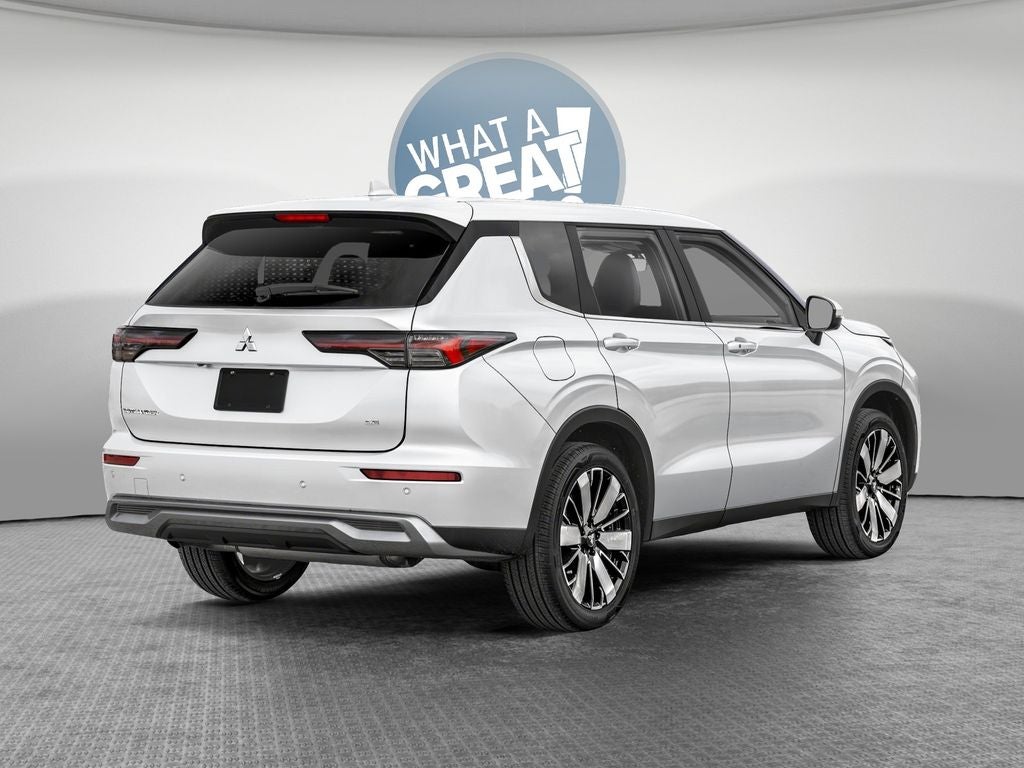 2026 Mitsubishi Outlander Base
