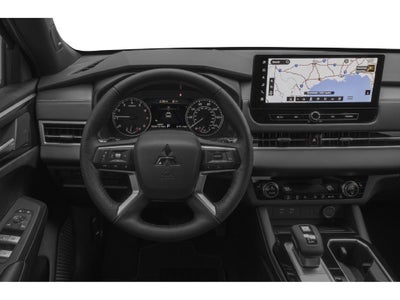 2027 Mitsubishi Outlander LE