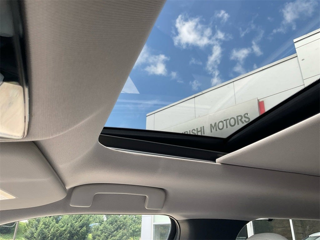 2025 Mitsubishi Outlander SEL