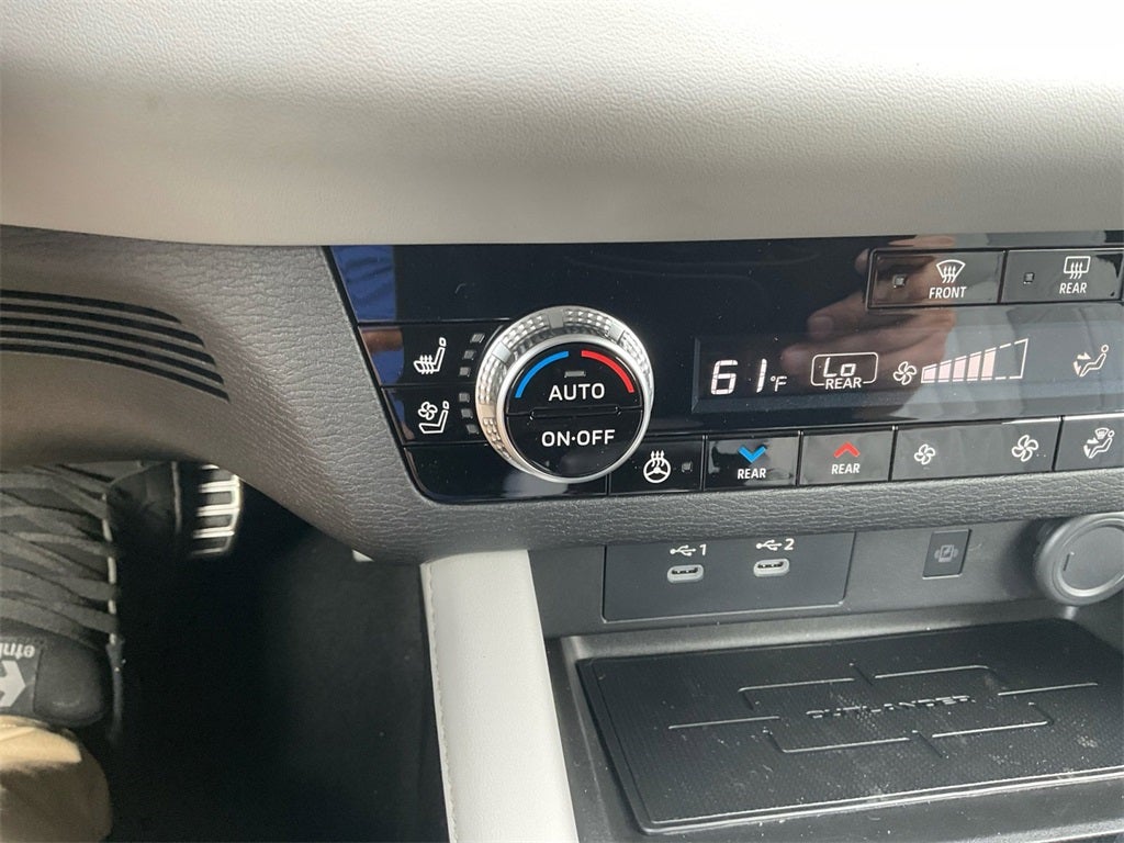 2025 Mitsubishi Outlander SEL