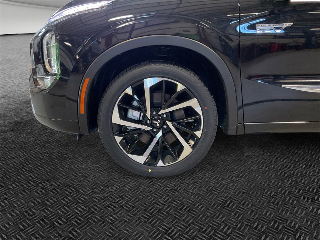 2025 Mitsubishi Outlander Plug-In Hybrid SEL