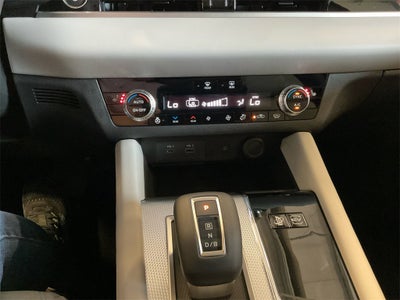 2025 Mitsubishi Outlander Plug-In Hybrid SEL