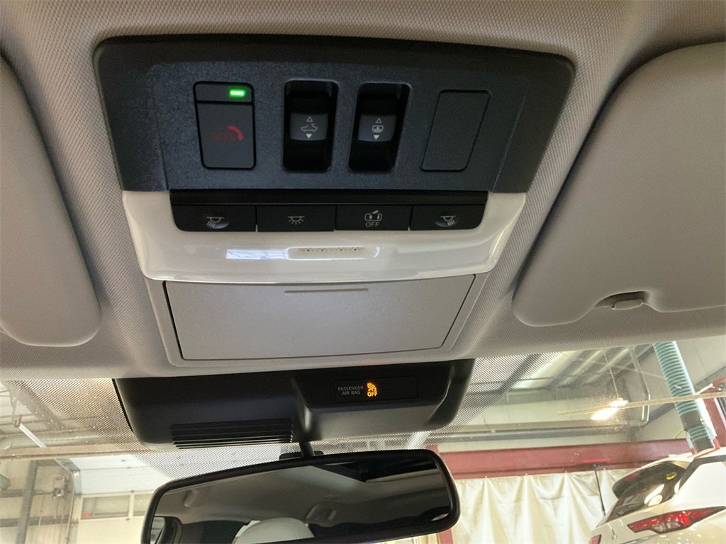 2025 Mitsubishi Outlander Plug-In Hybrid SEL