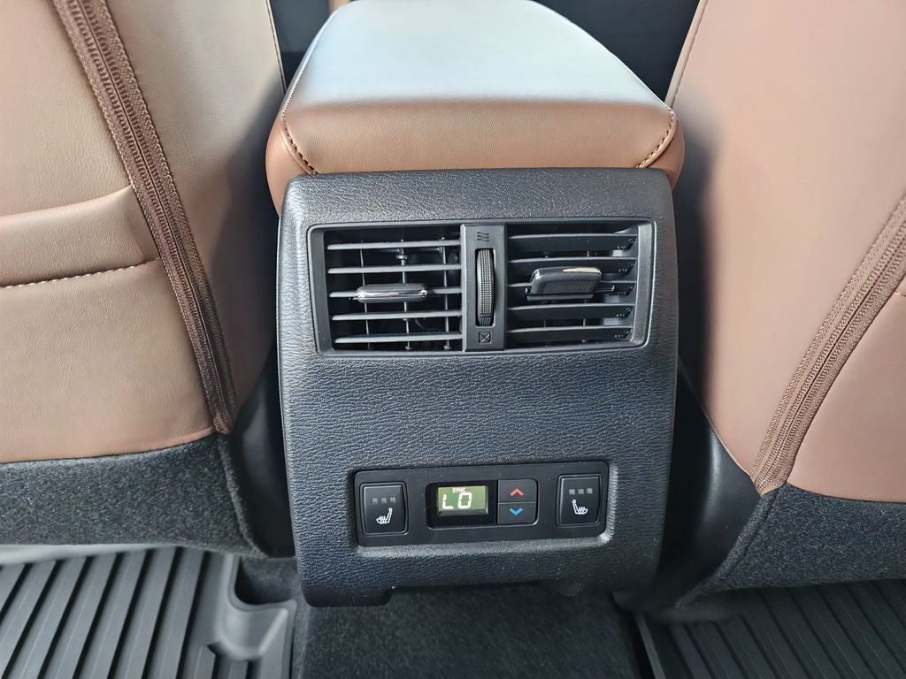 2025 Mitsubishi Outlander SEL