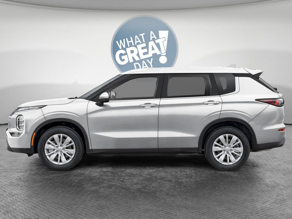 2026 Mitsubishi Outlander ES