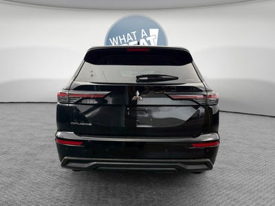 2026 Mitsubishi Outlander ES