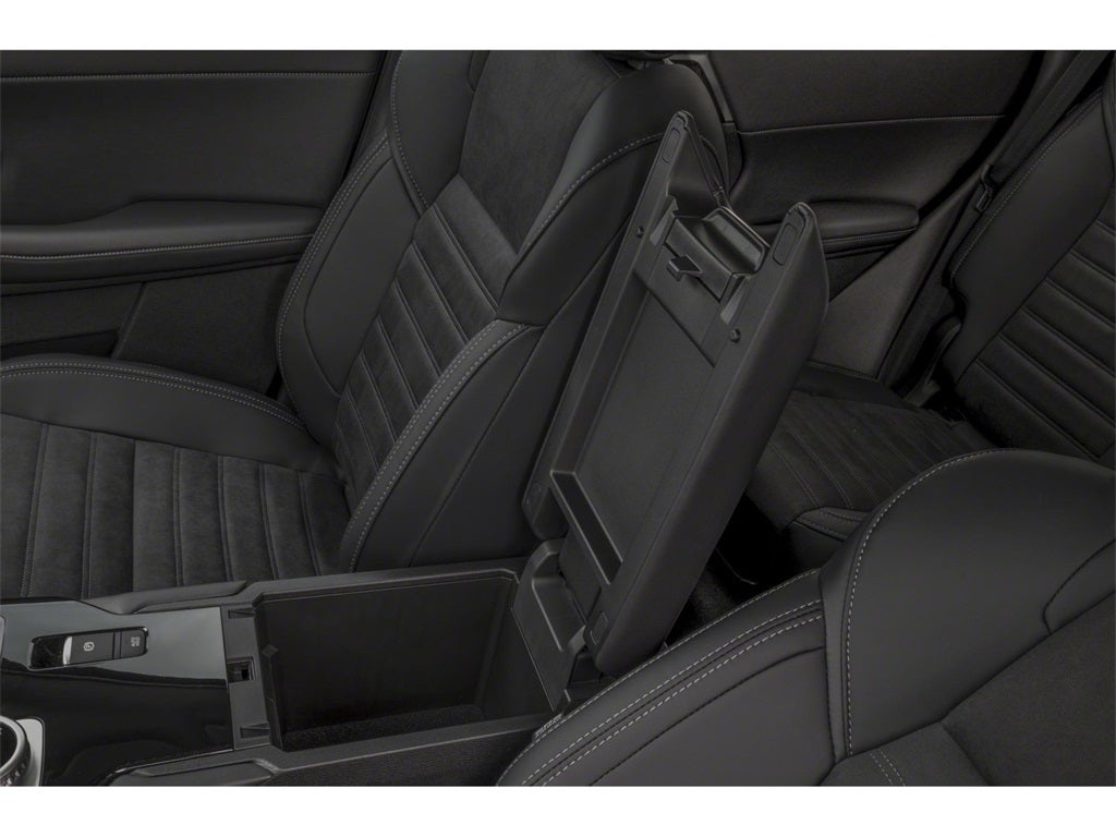 2025 Mitsubishi Outlander Base