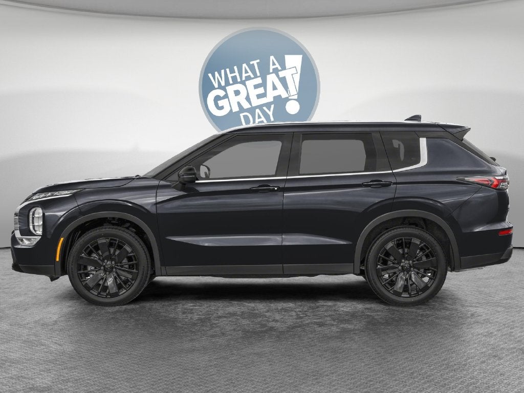 2027 Mitsubishi Outlander LE