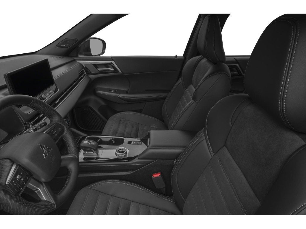 2027 Mitsubishi Outlander LE