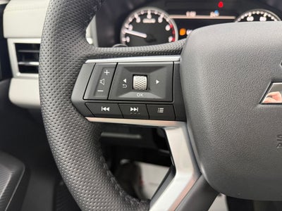 2026 Mitsubishi Outlander Base