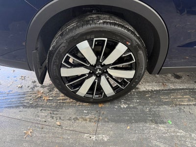 2026 Mitsubishi Outlander Base