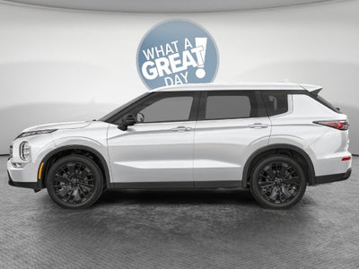 2027 Mitsubishi Outlander LE