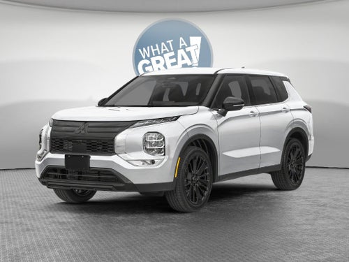 2027 Mitsubishi Outlander LE