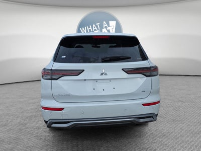 2026 Mitsubishi Outlander Base