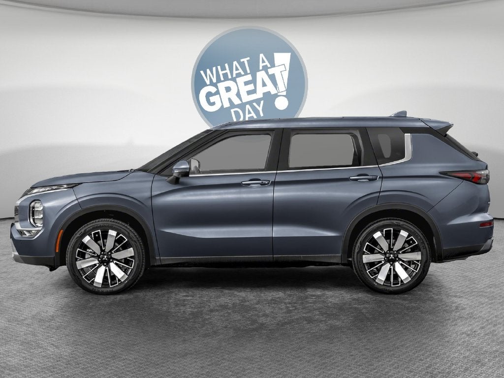 2026 Mitsubishi Outlander LE