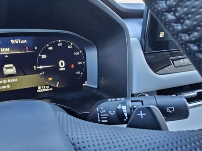 2025 Mitsubishi Outlander Base