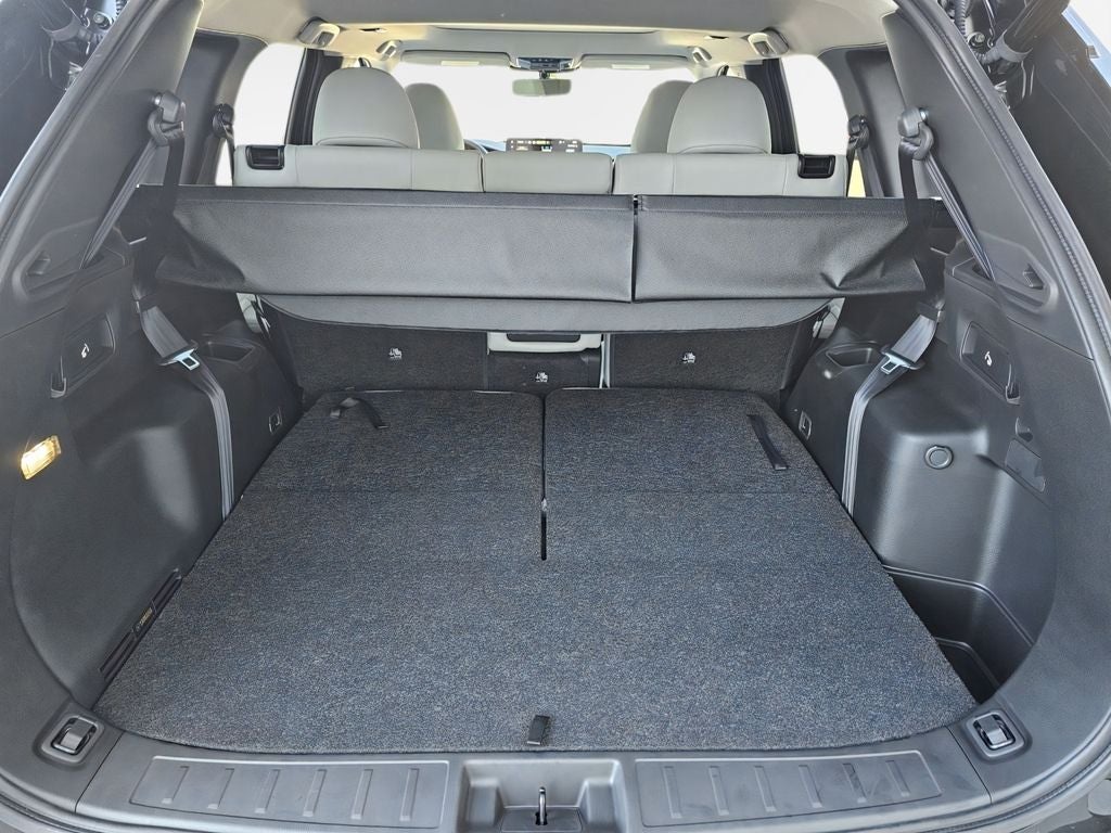 2025 Mitsubishi Outlander Base