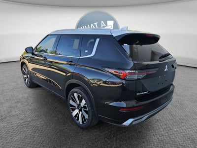 2025 Mitsubishi Outlander Base