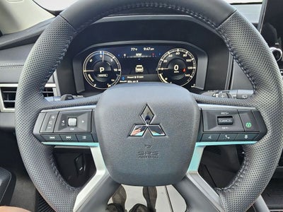 2025 Mitsubishi Outlander PHEV Base