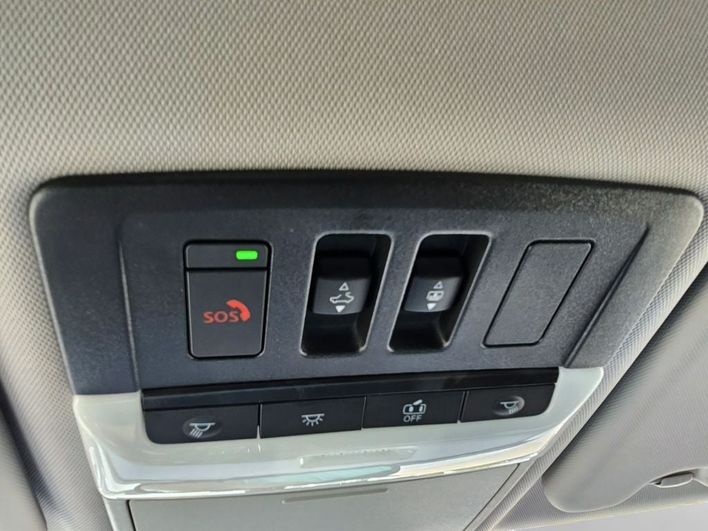 2025 Mitsubishi Outlander PHEV Base