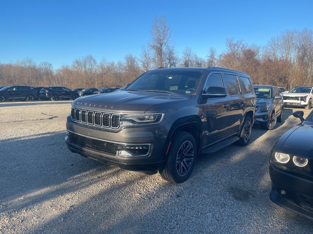 2023 Jeep Wagoneer Base