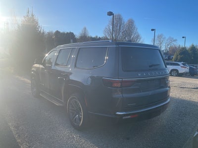 2023 Jeep Wagoneer Base