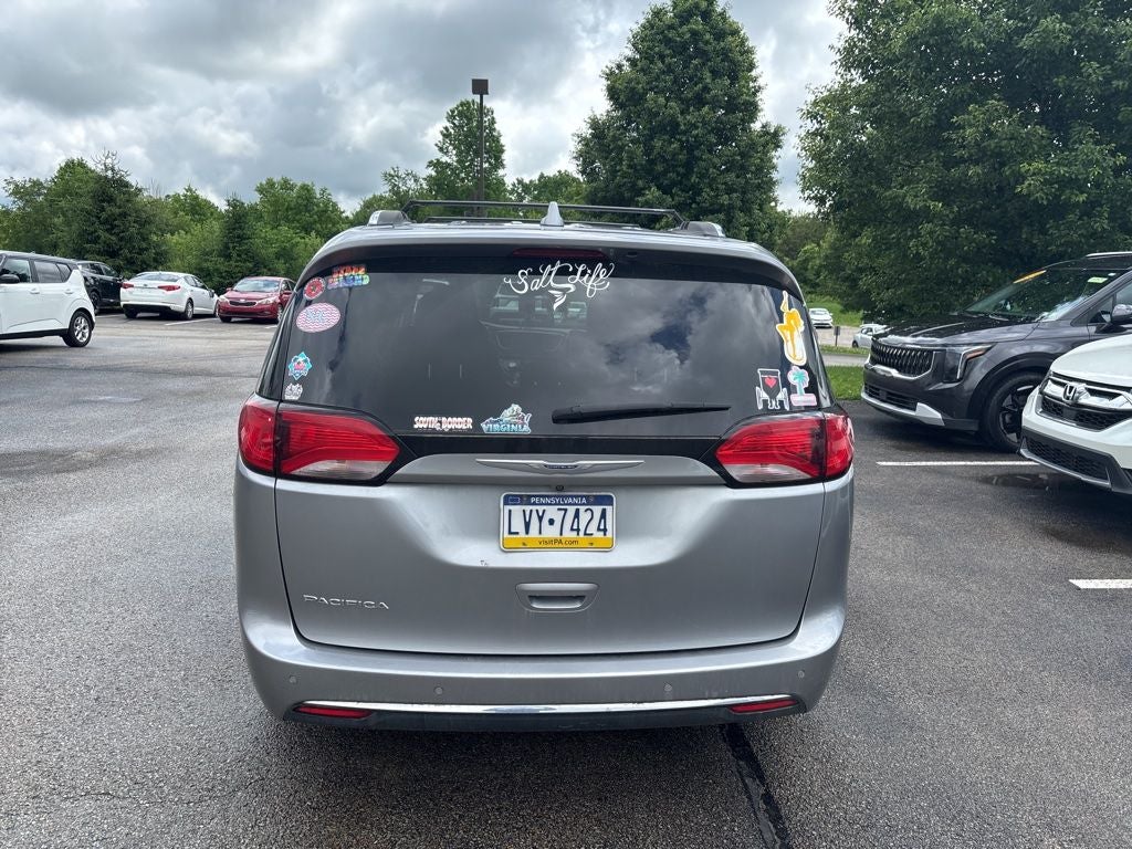 2020 Chrysler Pacifica Touring L
