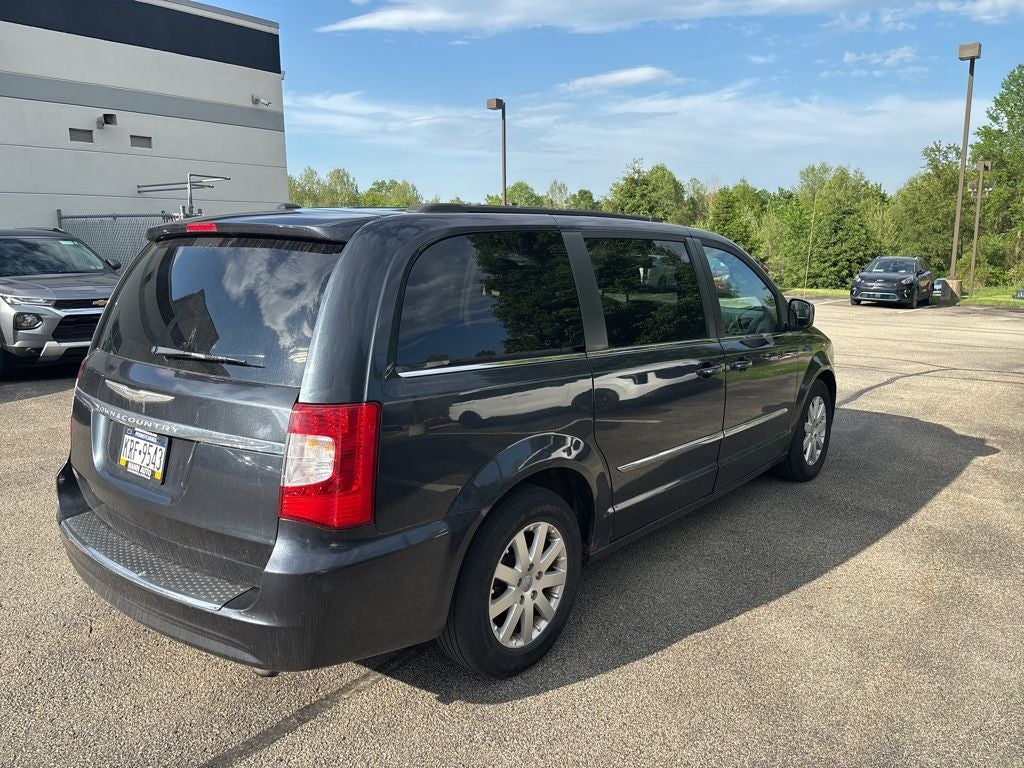 2014 Chrysler Town & Country Touring