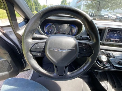 2020 Chrysler Pacifica Touring