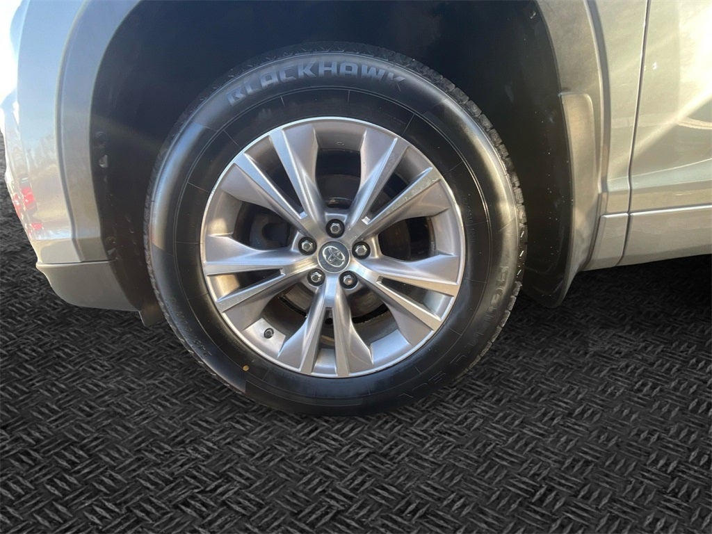 2014 Toyota Highlander LE V6