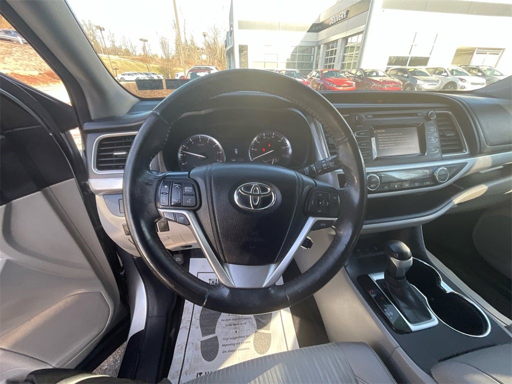 2014 Toyota Highlander LE V6