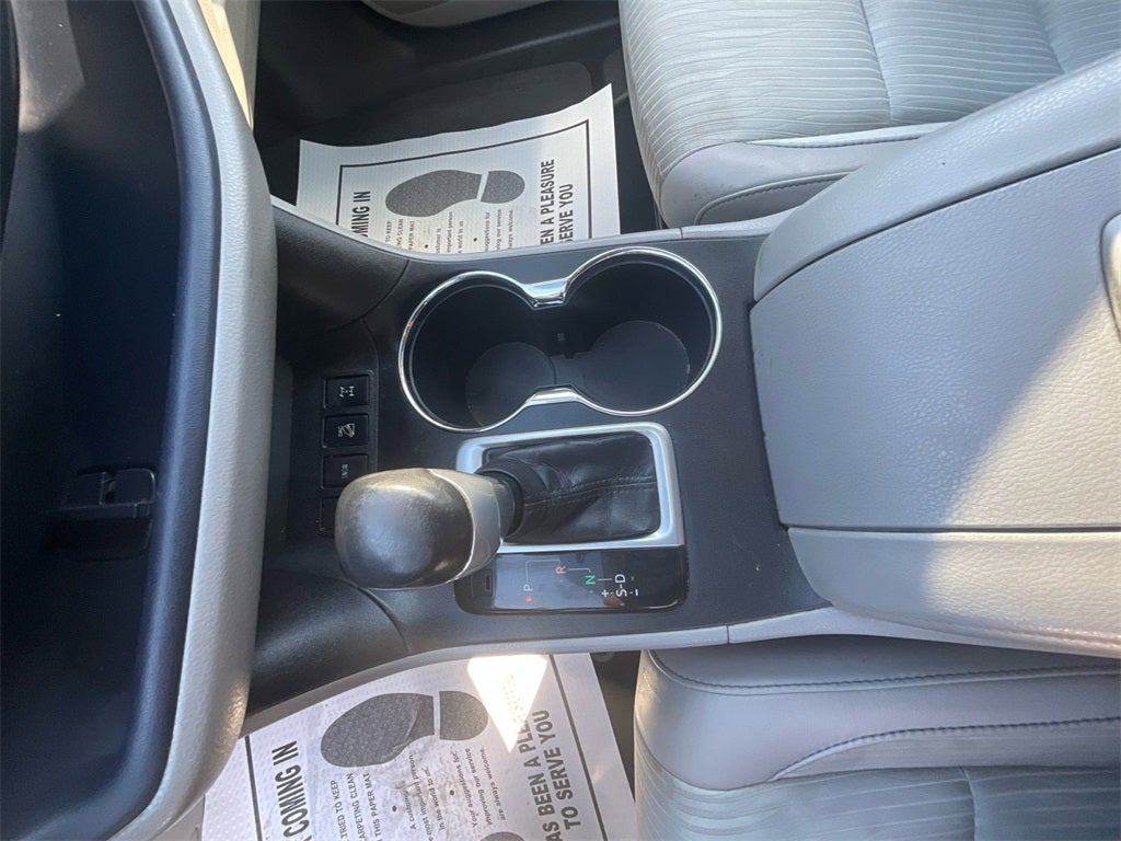 2014 Toyota Highlander LE V6