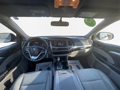 2014 Toyota Highlander LE V6