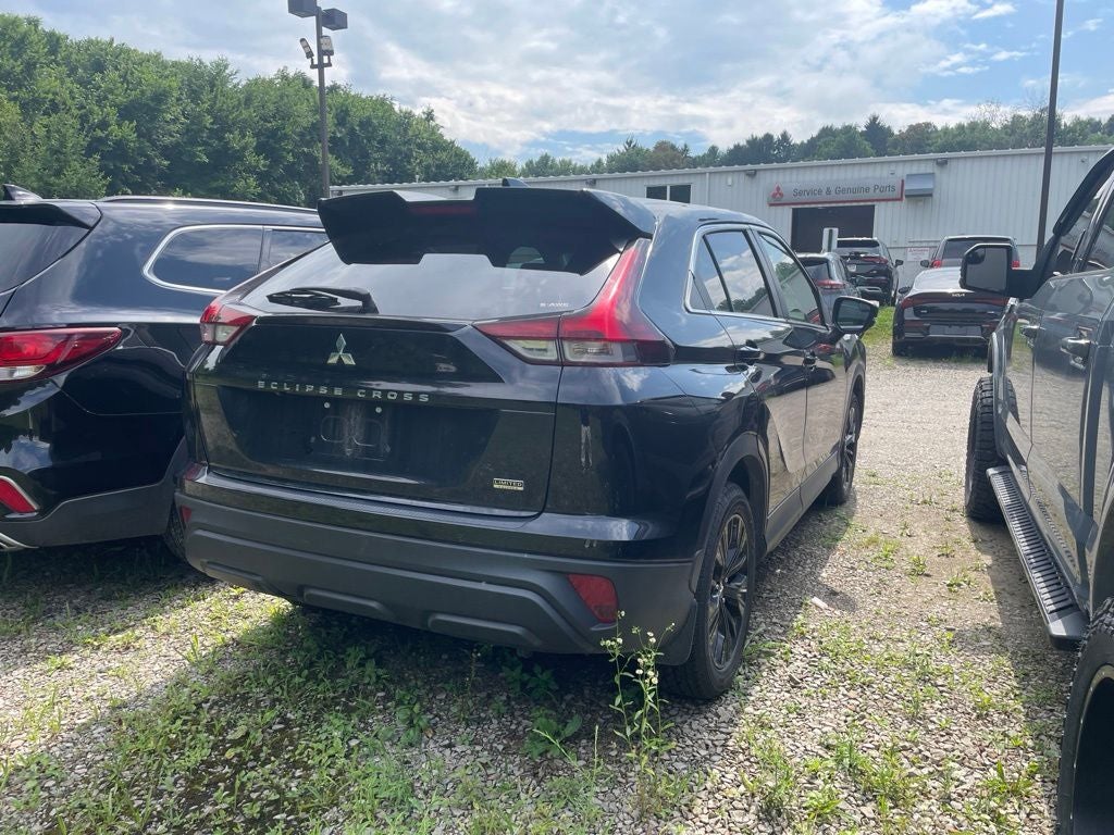 2022 Mitsubishi Eclipse Cross LE
