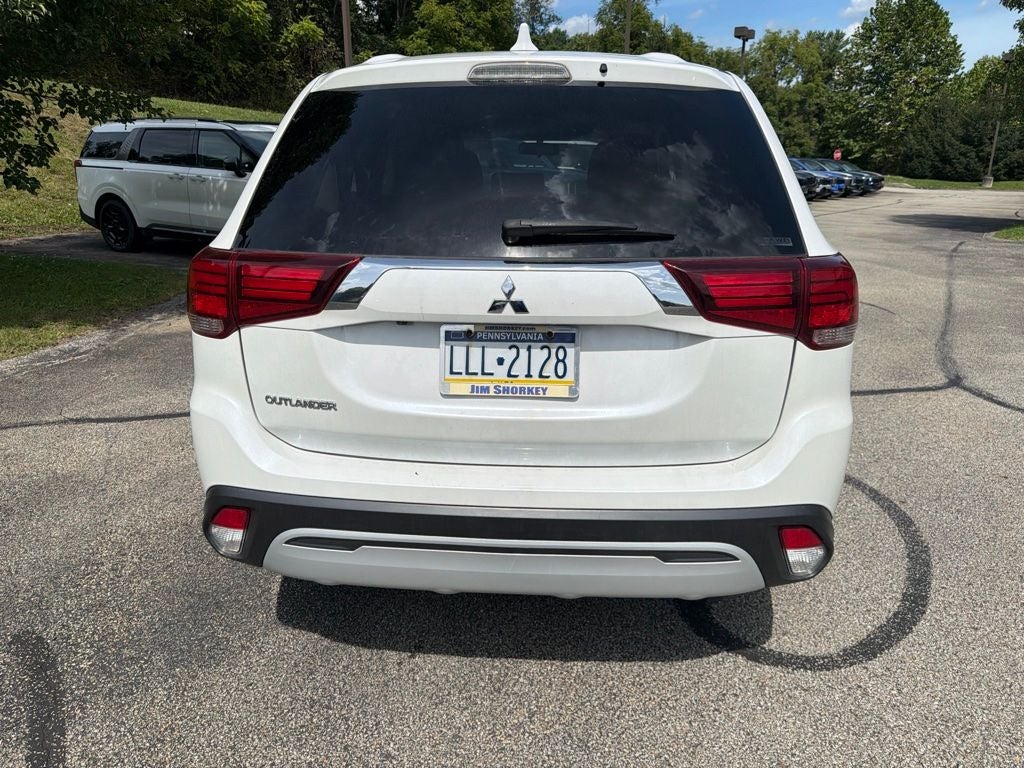 2020 Mitsubishi Outlander SE
