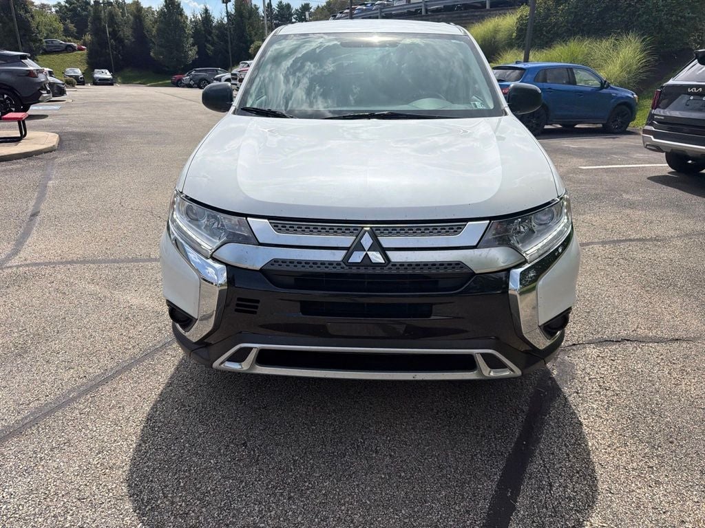 2020 Mitsubishi Outlander SE