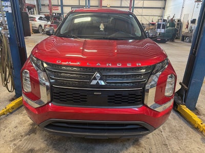 2022 Mitsubishi Outlander ES