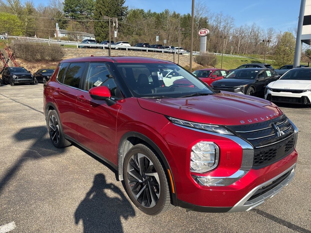2022 Mitsubishi Outlander SE