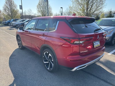 2022 Mitsubishi Outlander SE