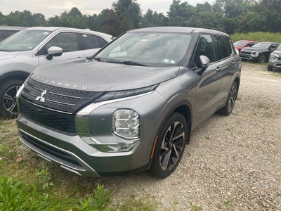 2023 Mitsubishi Outlander SE