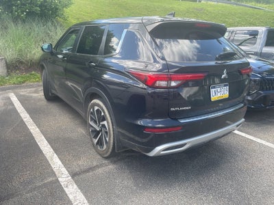 2022 Mitsubishi Outlander SE