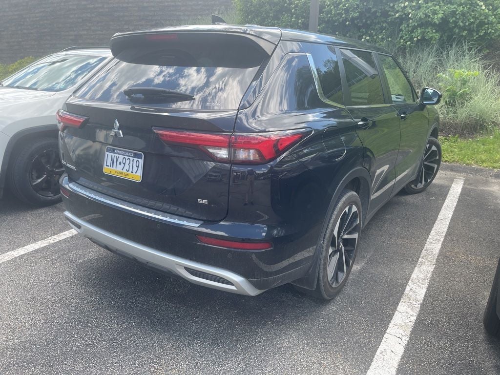 2022 Mitsubishi Outlander SE