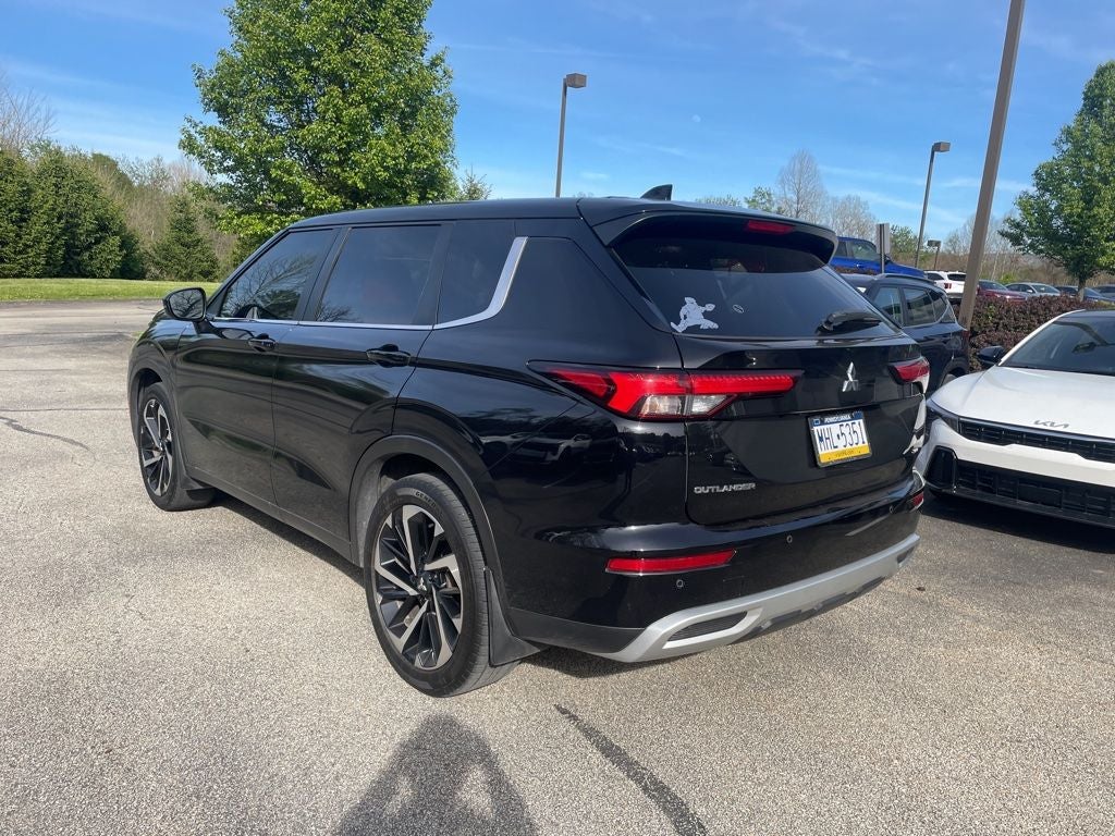 2022 Mitsubishi Outlander SE