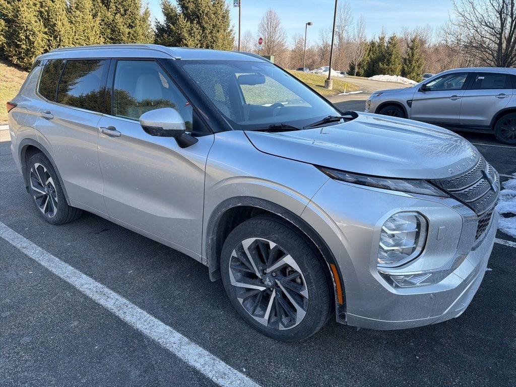 2022 Mitsubishi Outlander SEL