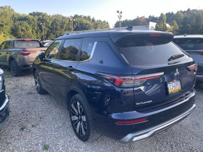 2025 Mitsubishi Outlander SE